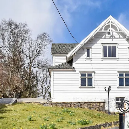 度假居 Awesome In Torangsvag With House Sea View