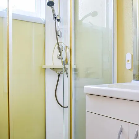 Amazing In Torangsvag With Wifi *