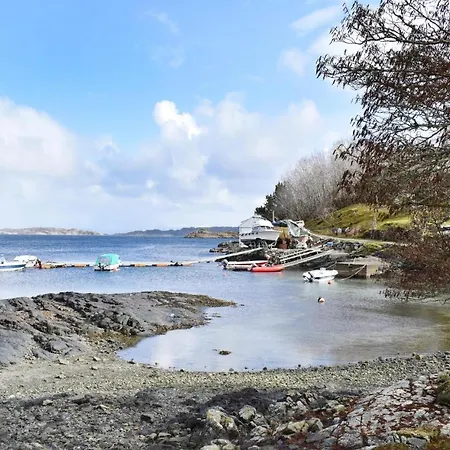 Awesome In Torangsvag With House Sea View Skar