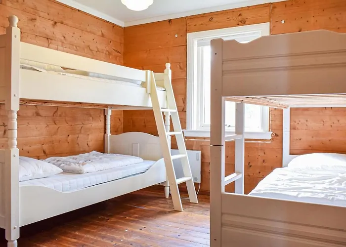 Ferienhaus Amazing In Torangsvag With Wifi *